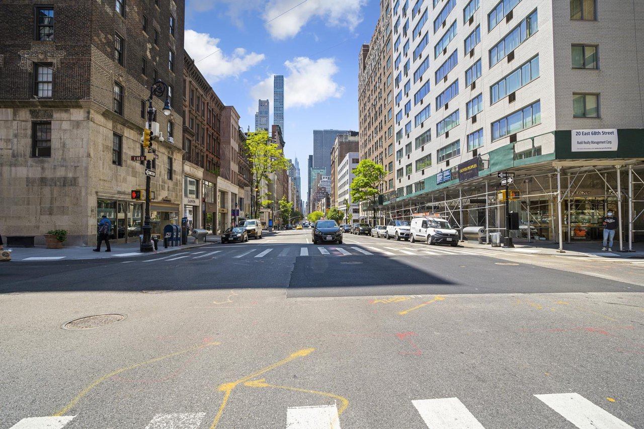30 East 68th Street, Apt 7-A