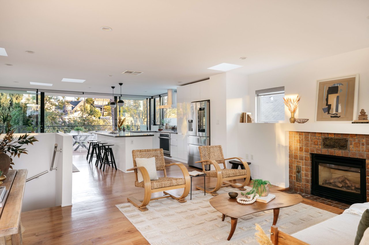 A Reimagined Silver Lake Bungalow