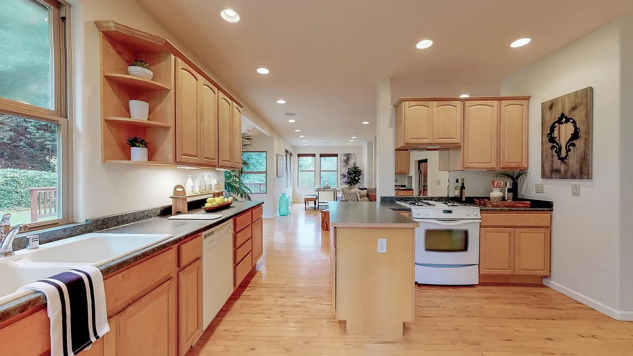1146 Warren Creek Rd