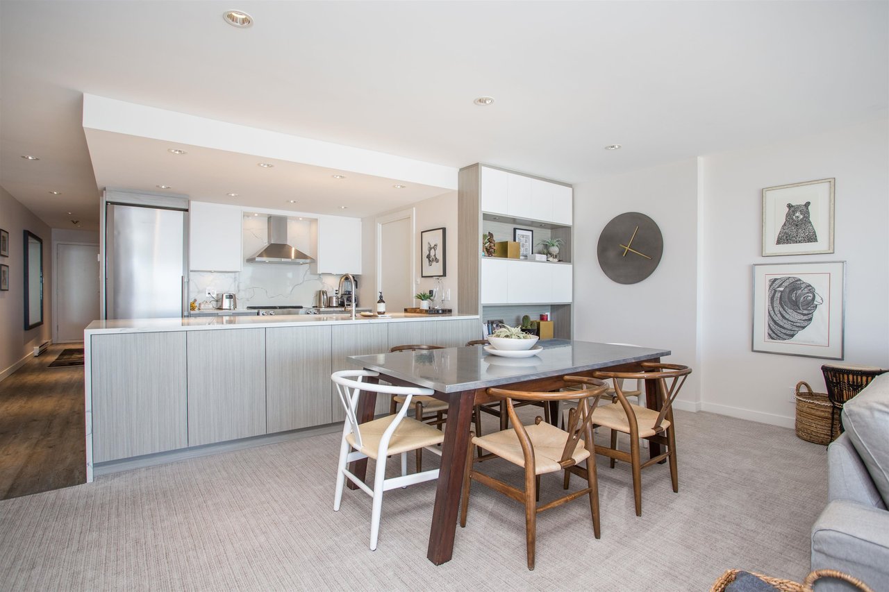34-2242 Folkestone Wy