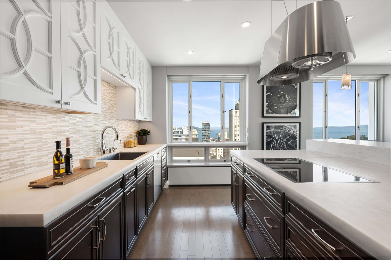 Remarkable Renovation & Rolling Landmark Views