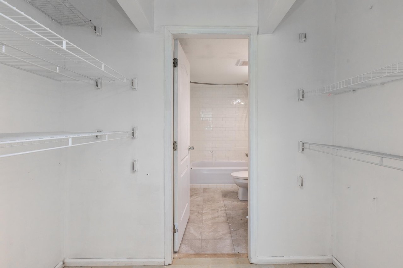108-9626 148 St