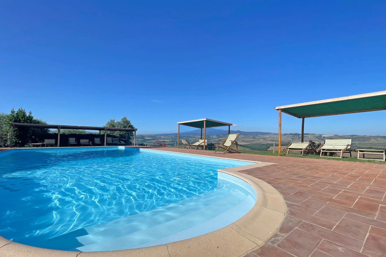 TENUTA IL GRANO “Charming Panoramic Farmhouse For Sale in Val d'Orcia”