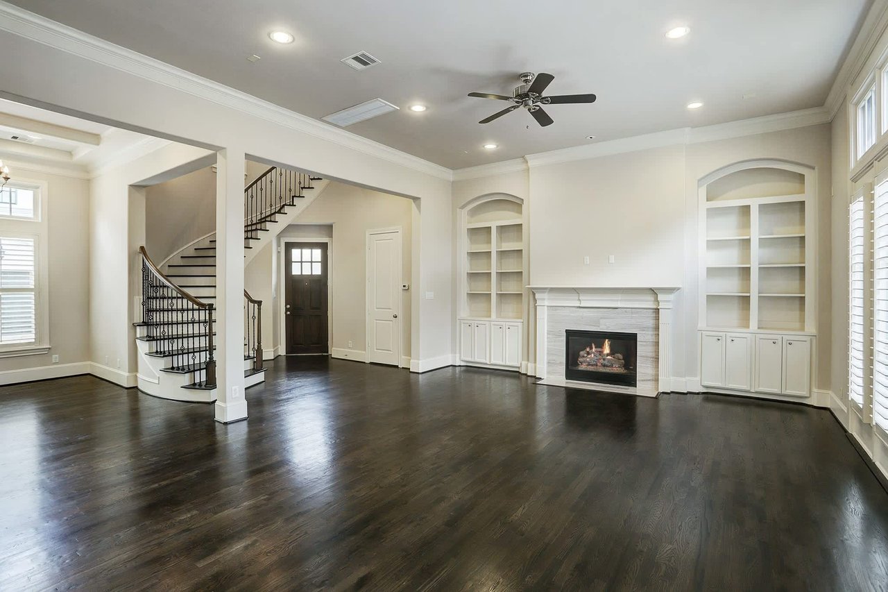 901 Queen Annes Rd