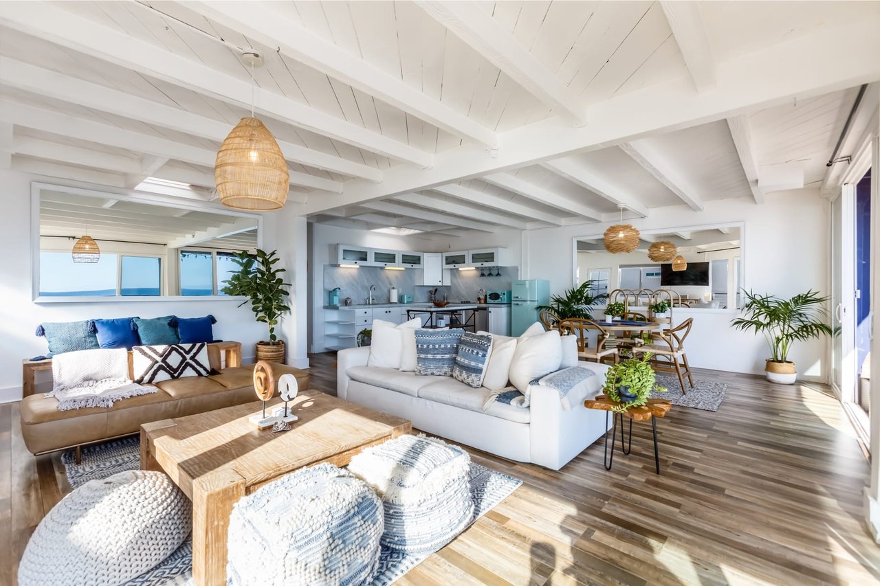 MALIBU BEACH HOUSE 50