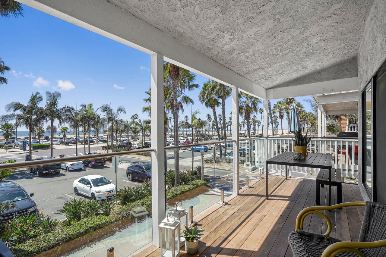 702 Oceanfront 