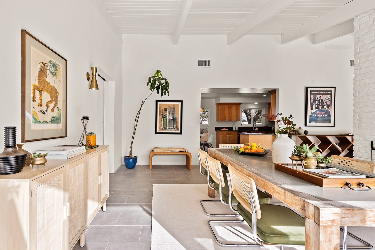 5330 Dubois Ave