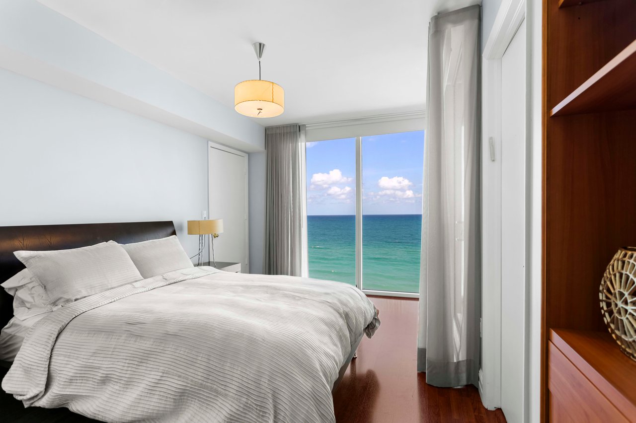 19111 Collins Ave Unit: 806