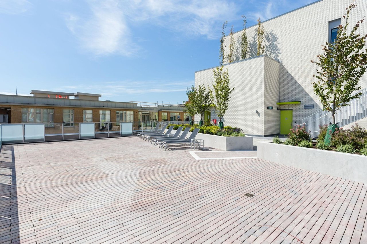 509-285 E 10th Ave
