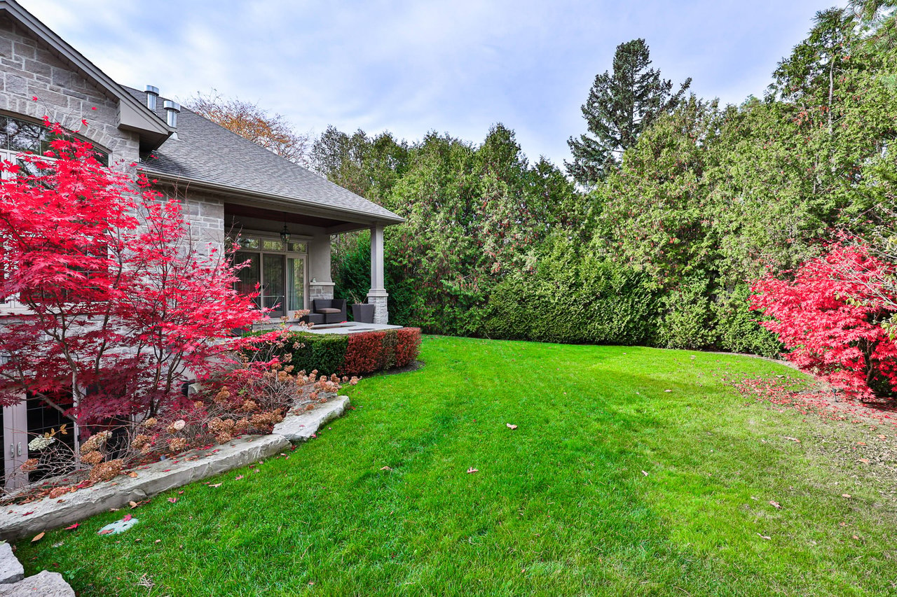 363 Seaton Drive, Oakville