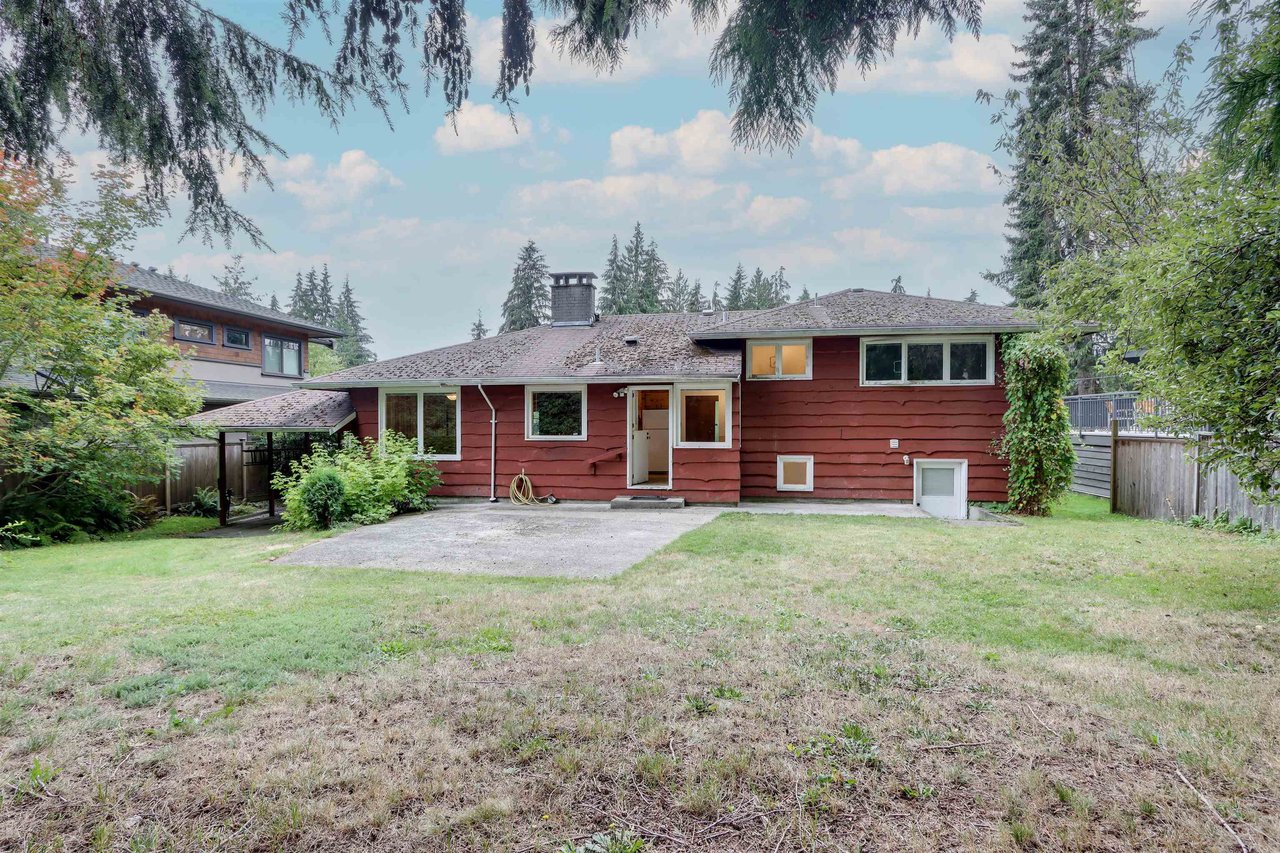 5038 Shirley Ave