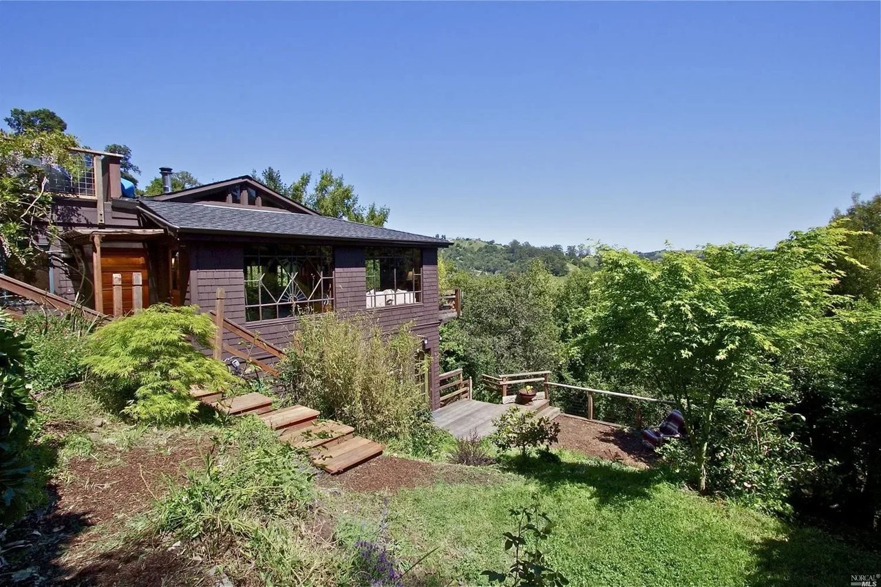 9 Berry Trail
