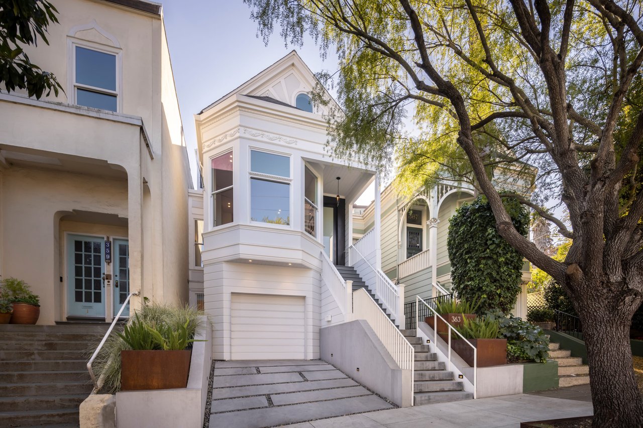 Warm Minimalism Meets Timeless Modern Design