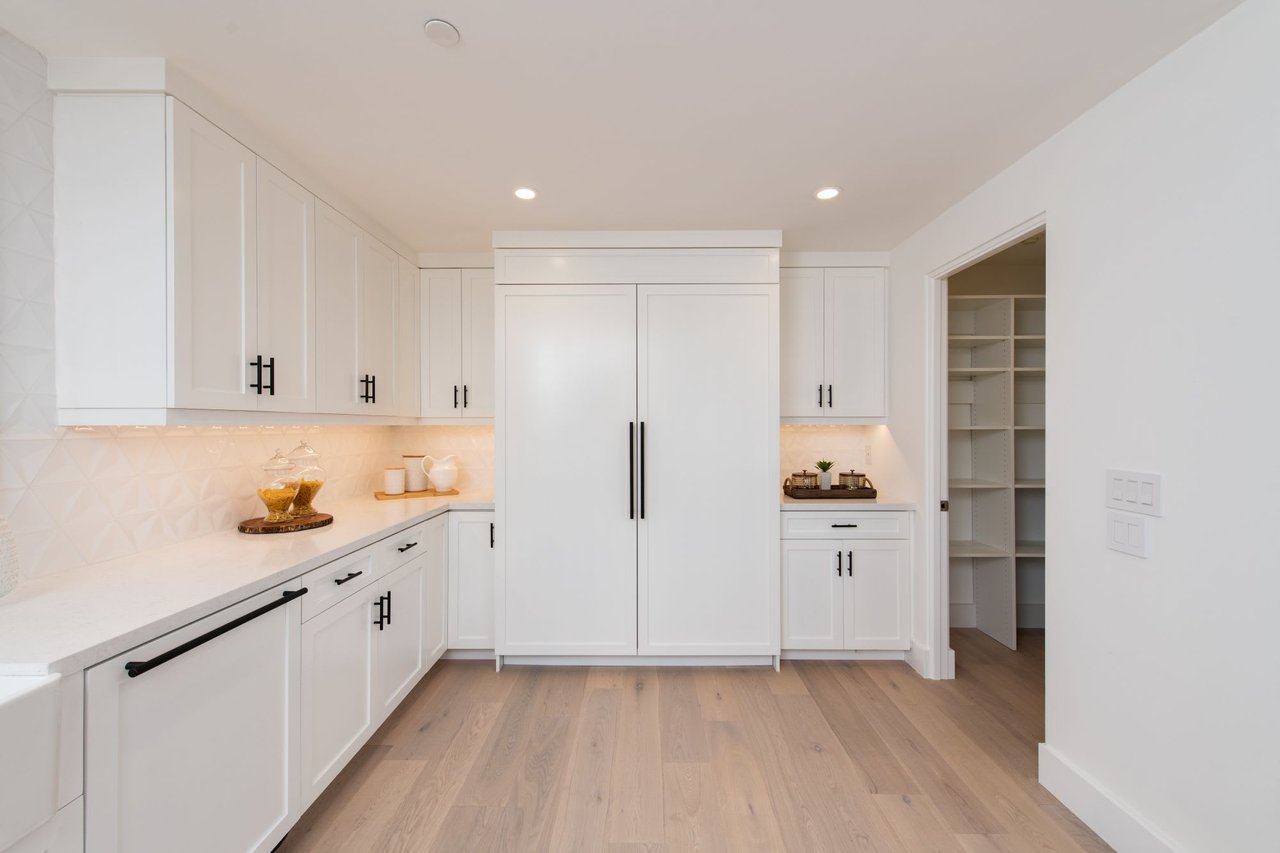 312 Jasmine Avenue Unit: 1