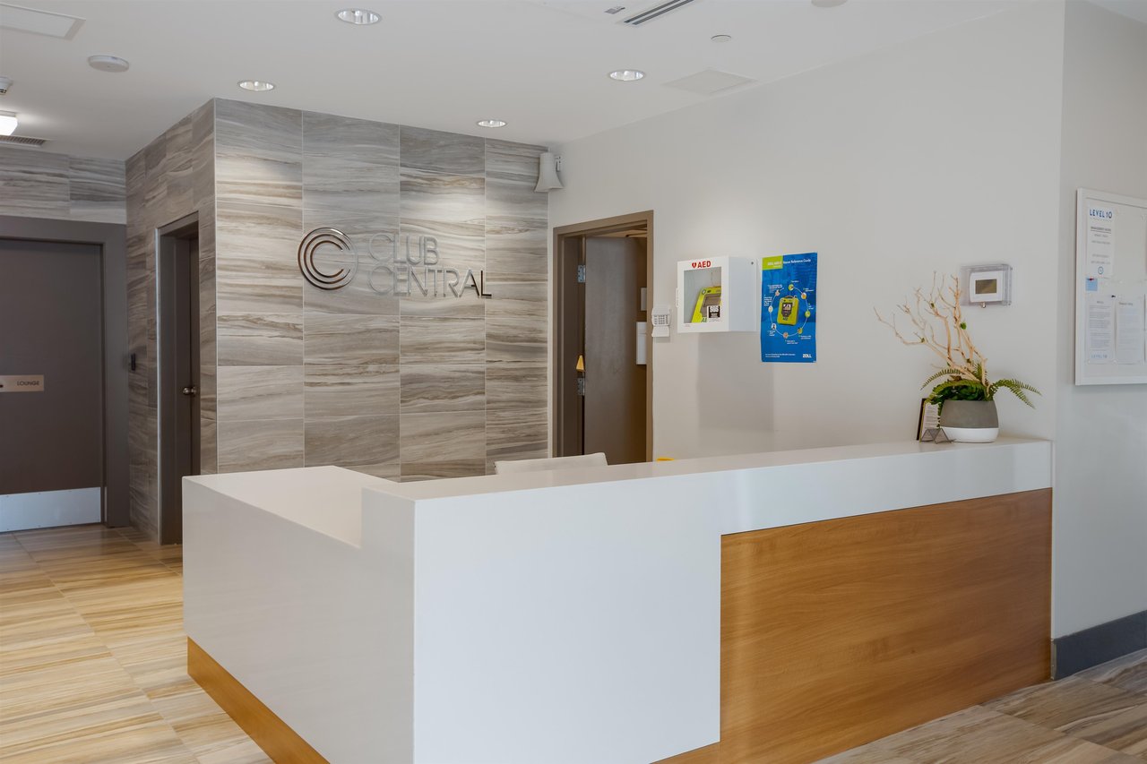305-3557 Sawmill Cres