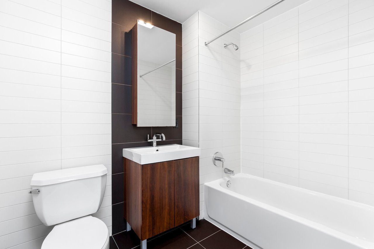 116 John Street, Apt 3202