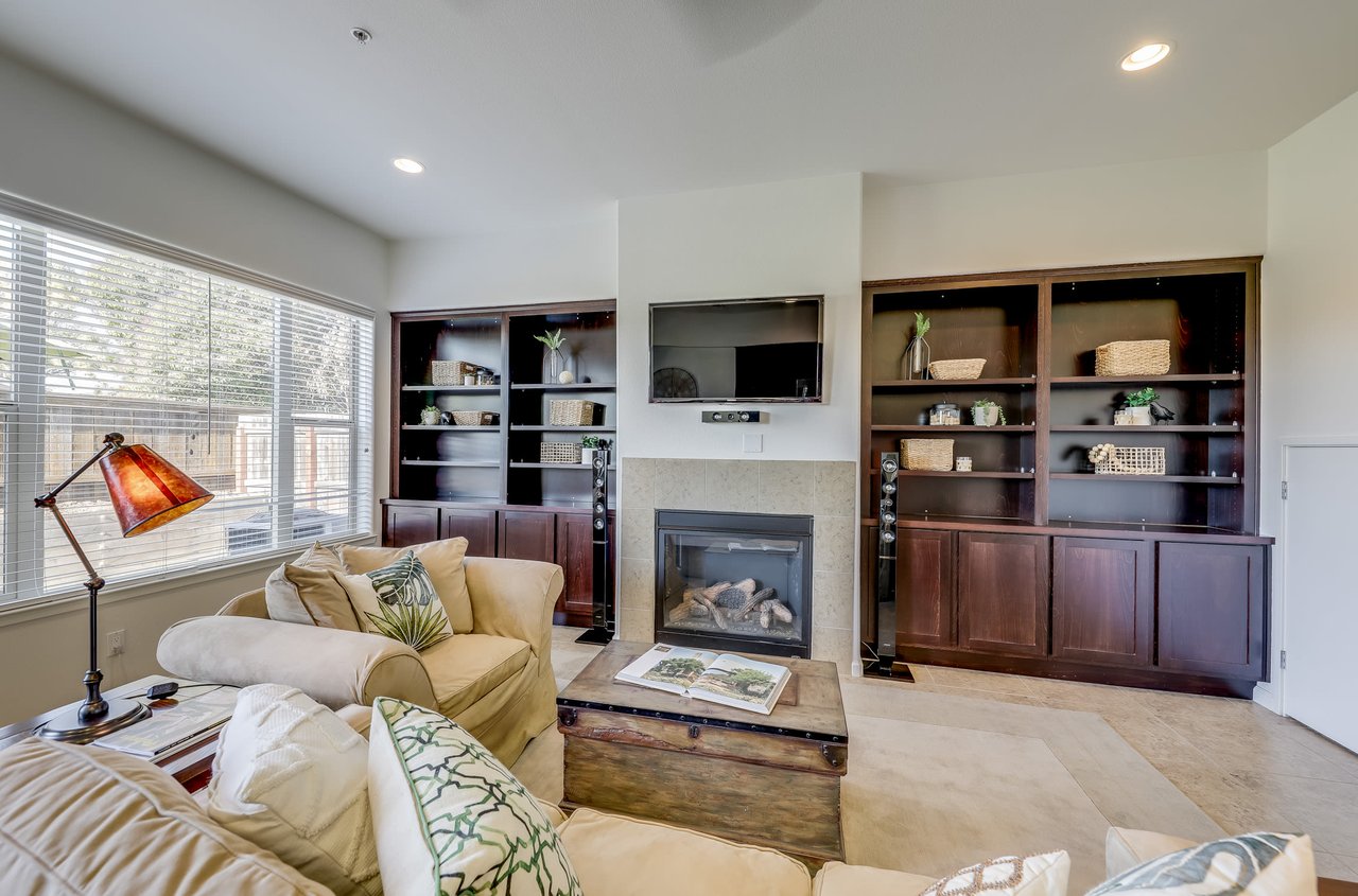454 Lindberg Cir