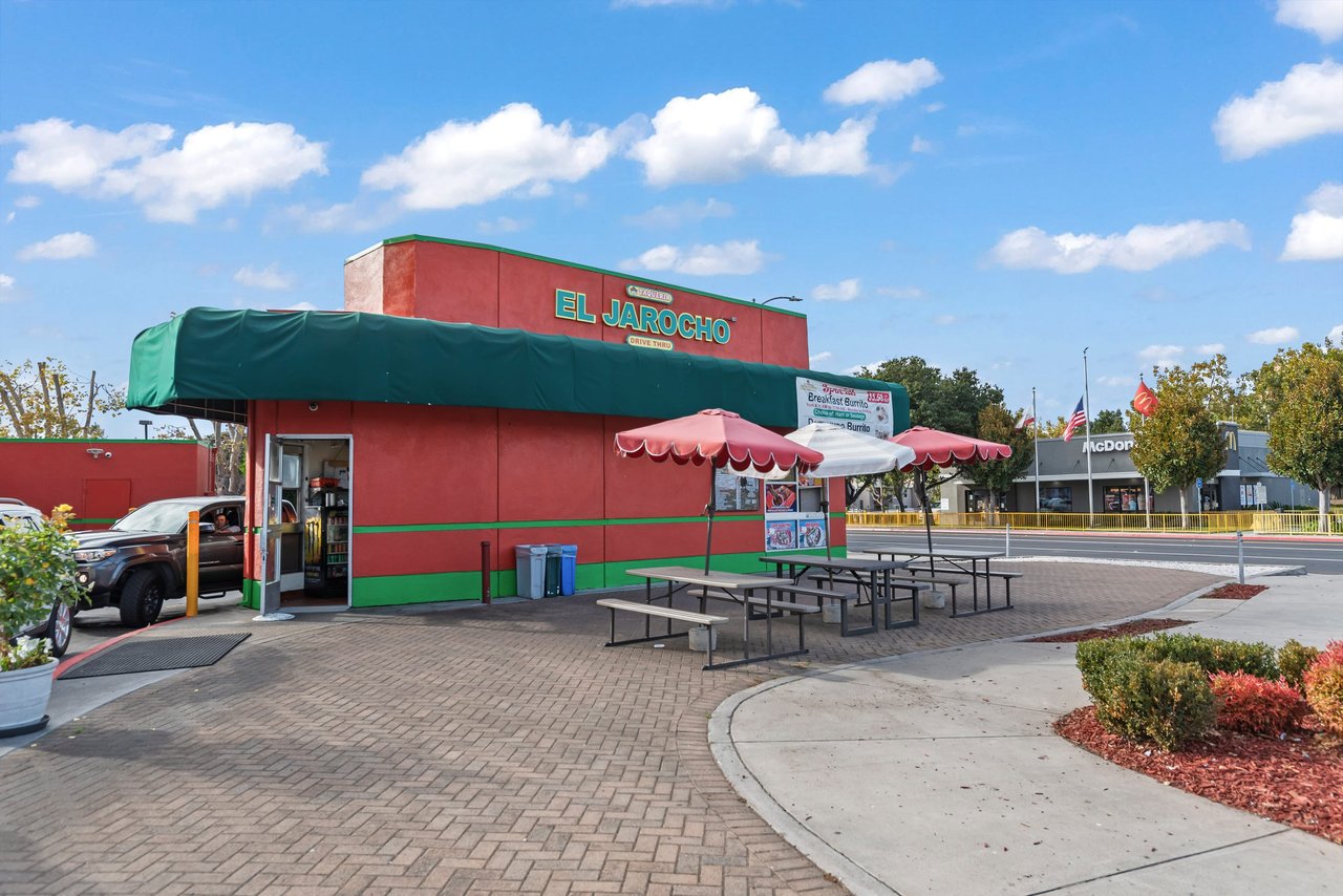 Rare Restaurant Drive-Thru NNN Leased Investment