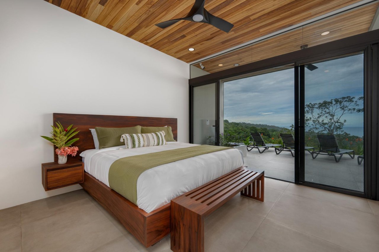 Secluded Tropical Modern Estate, Dominical, Puntarenas