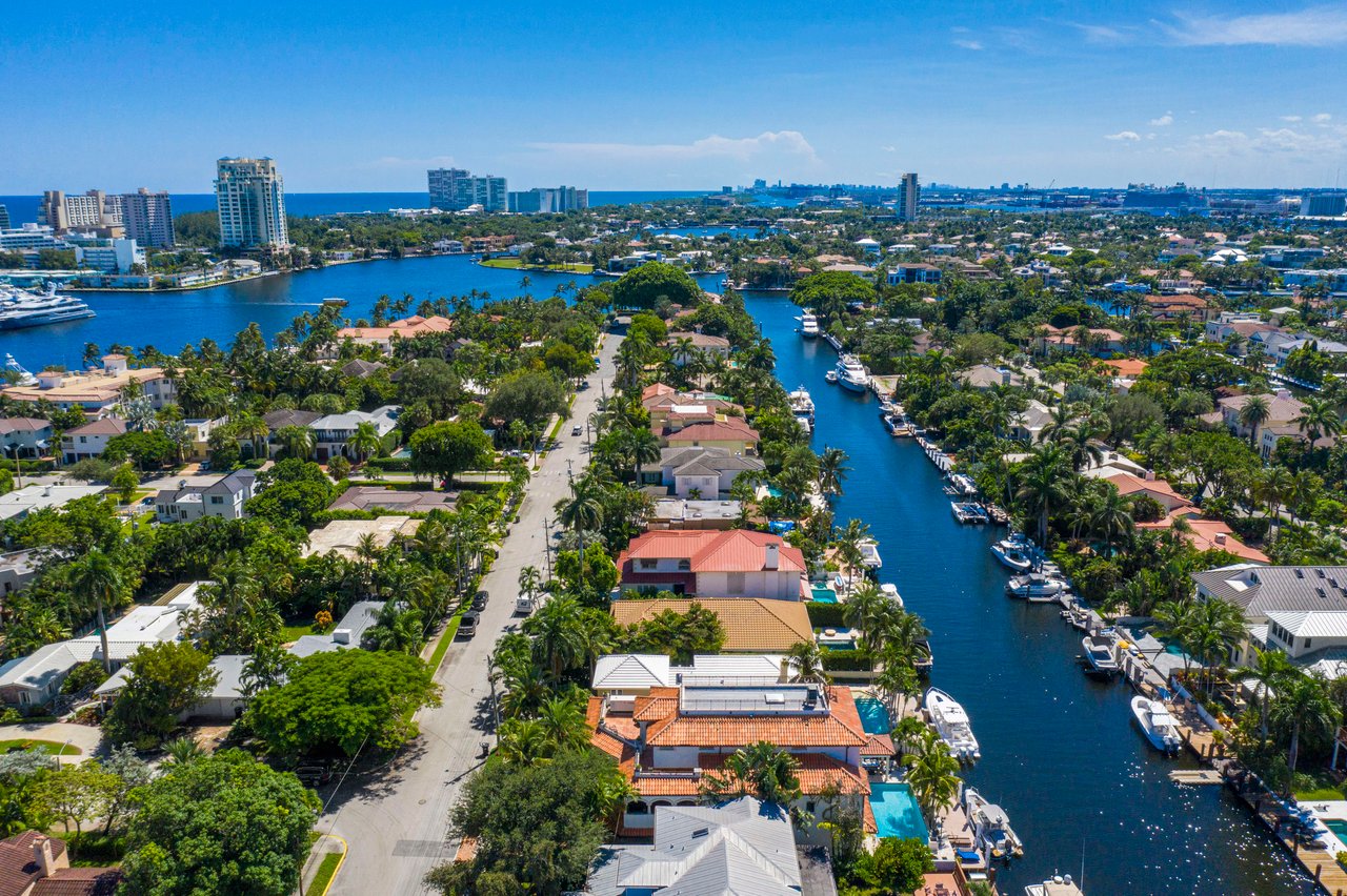 What to Look For When Purchasing Miami Waterfront Real Estate