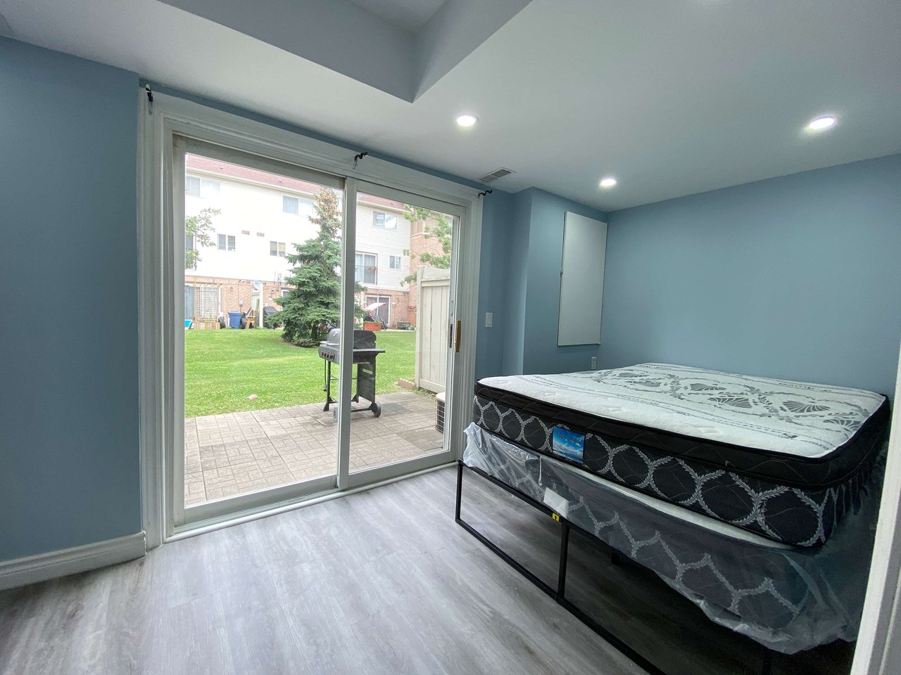 3020 Cedarglen Gate, Unit 42