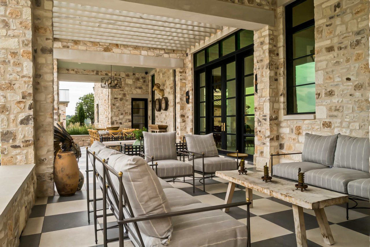 Luxury in Frederickburg