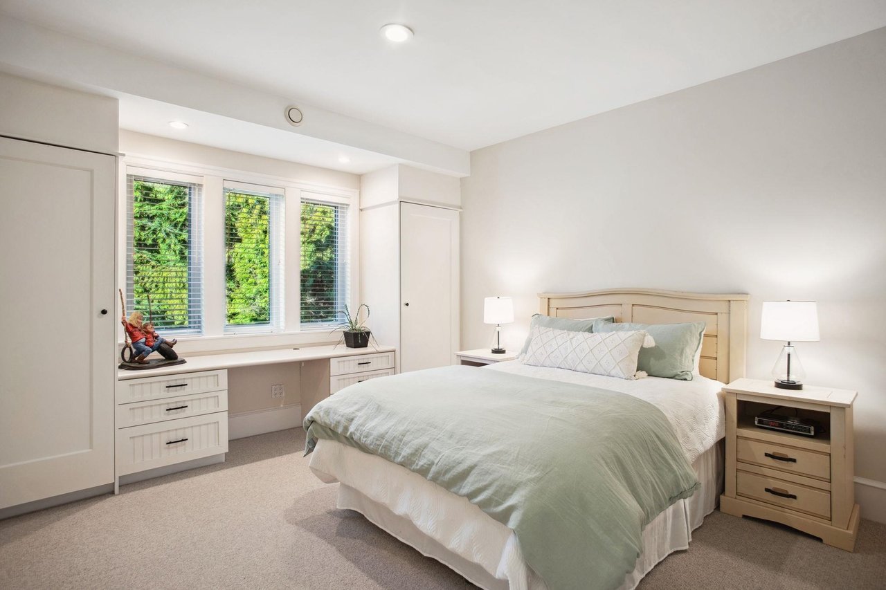 4668 Headland Drive, West Vancouver