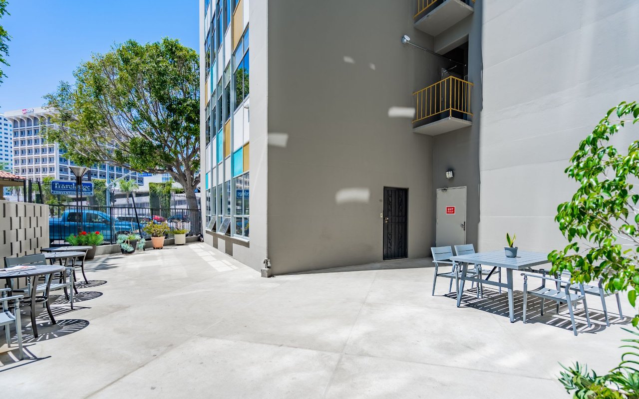 100 Atlantic Avenue Unit: 915