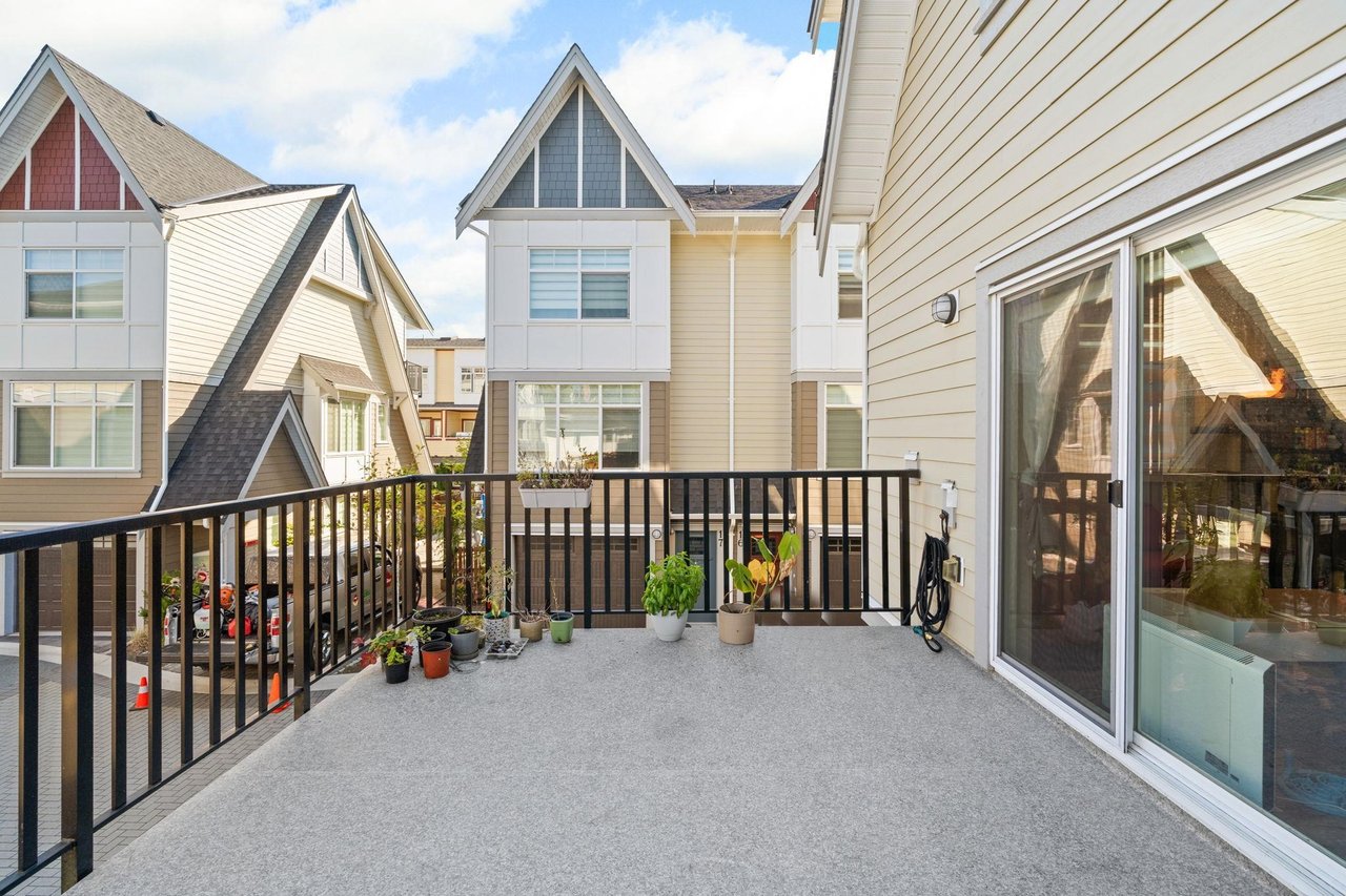 12-9728 Alberta Rd