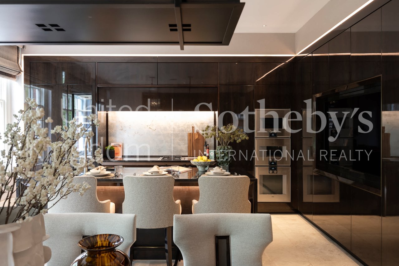 Mount Street Apartment