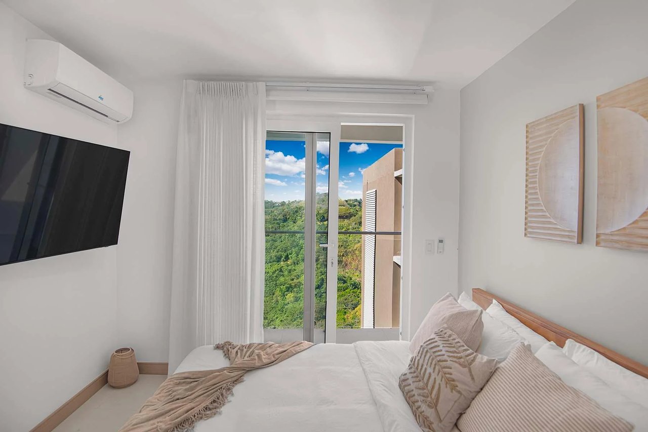 Luxury Oceanview Corner Penthouse, Jaco, Puntarenas