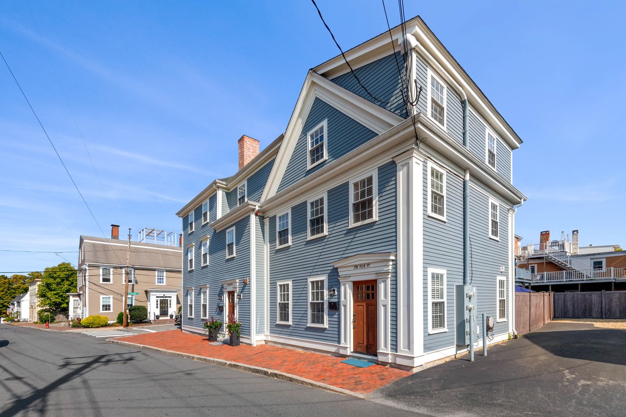 Just Listed in Newburyport! 