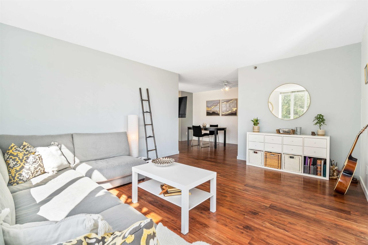 305-3061 E Kent Ave N Ave