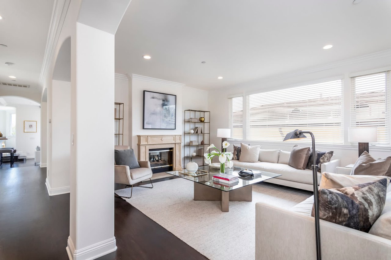 700 Avenue C
