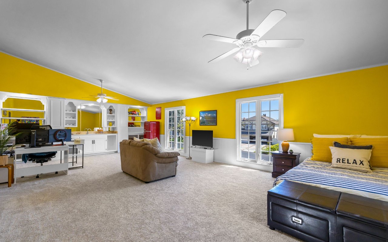 16 Quarterhorse Lane
