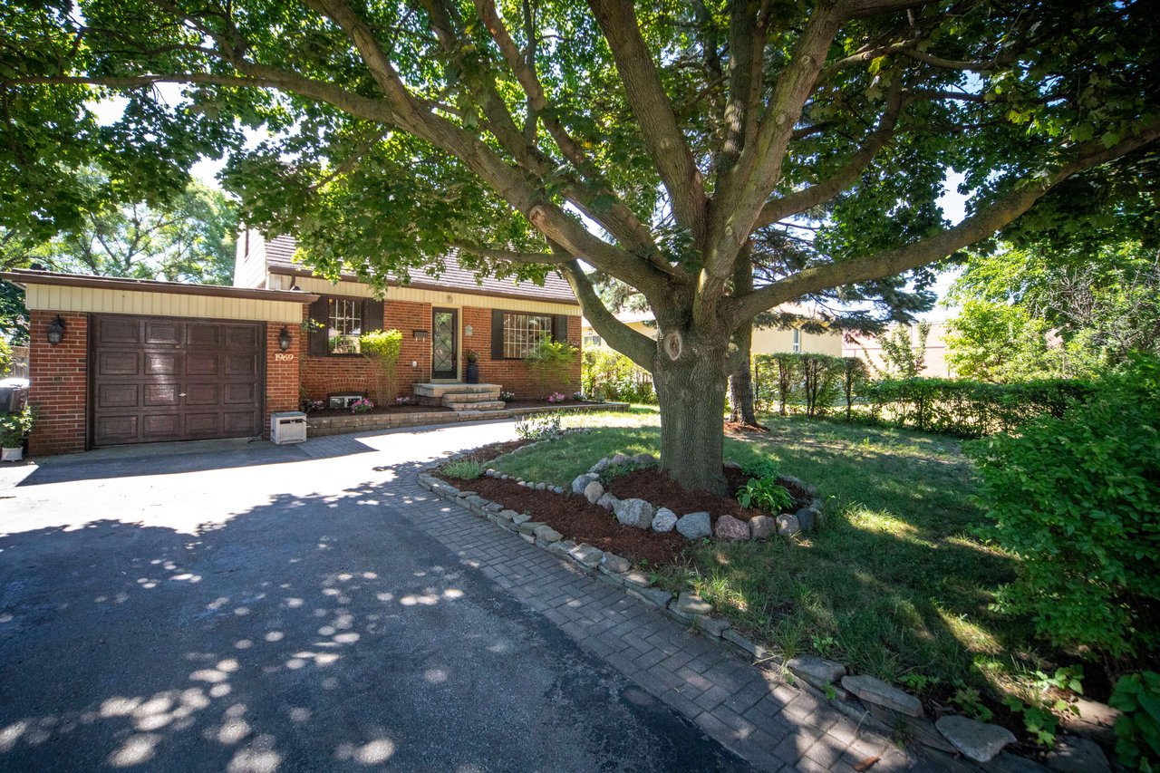1969 Russett Road