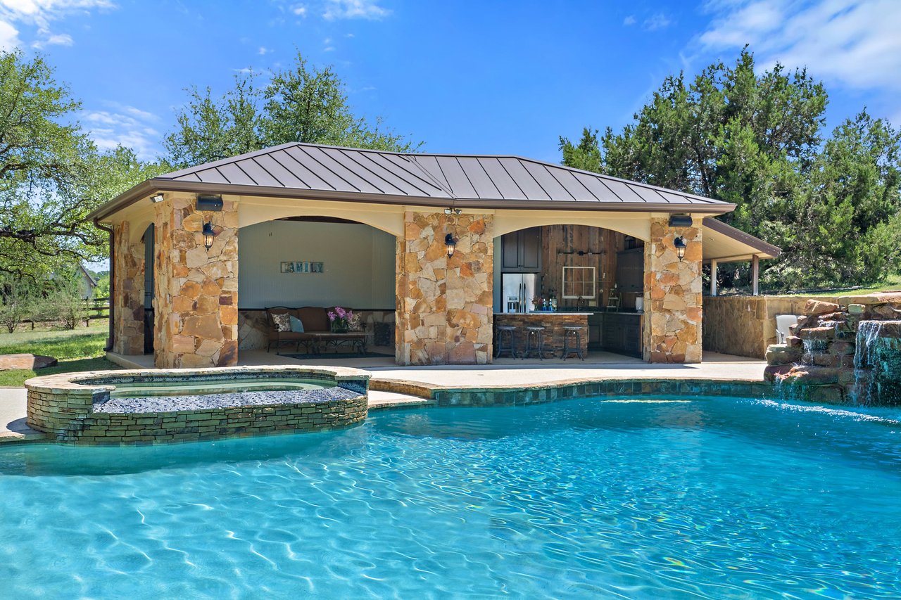 16715 Destiny Cove