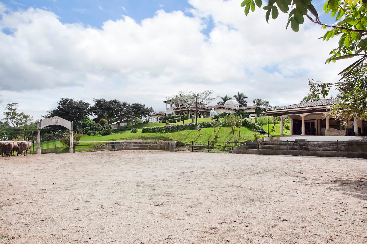 Colonial Equestrian Golf Estate, Heredia
