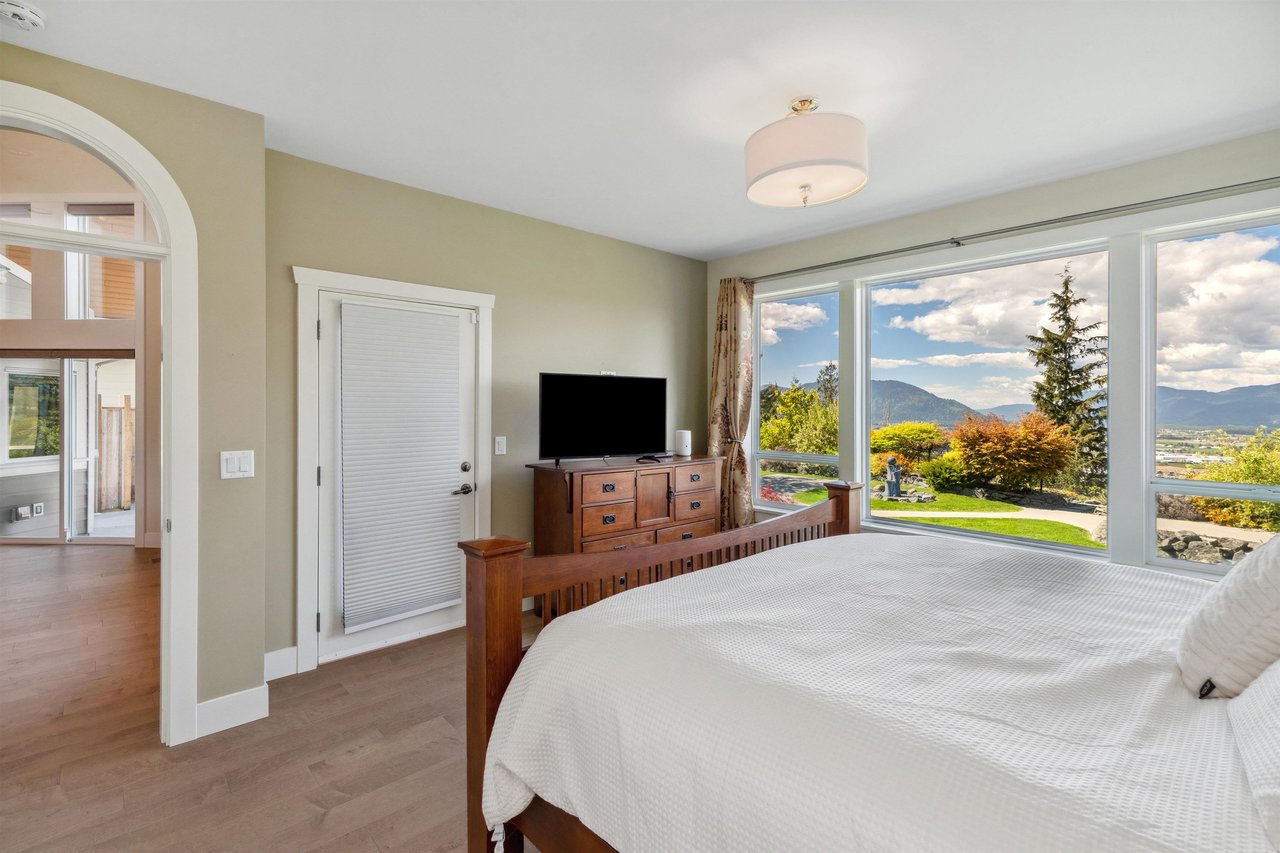 5399 Crimson Ridge