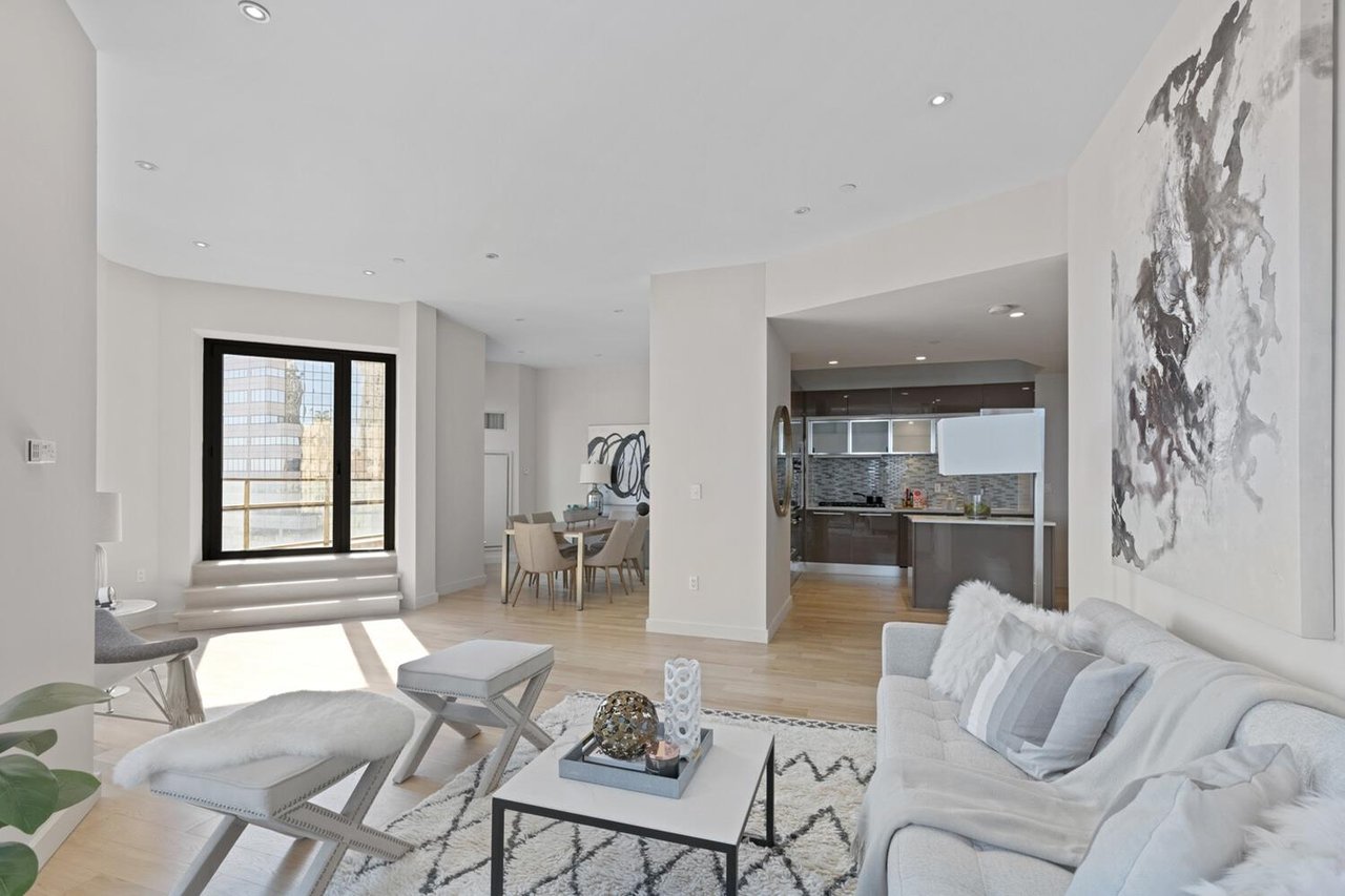 75 Wall Street, Apt 35-O