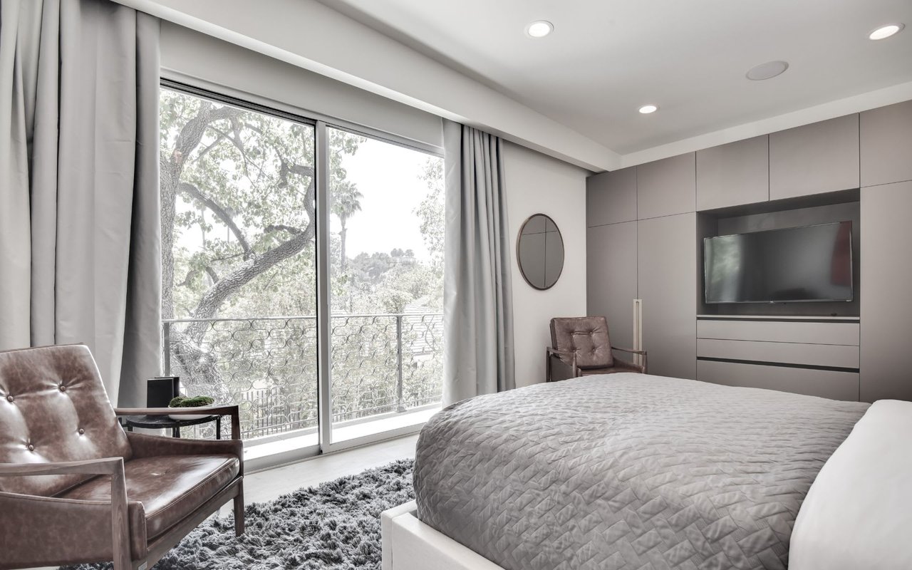 Alto Cedro - Beverly Hills