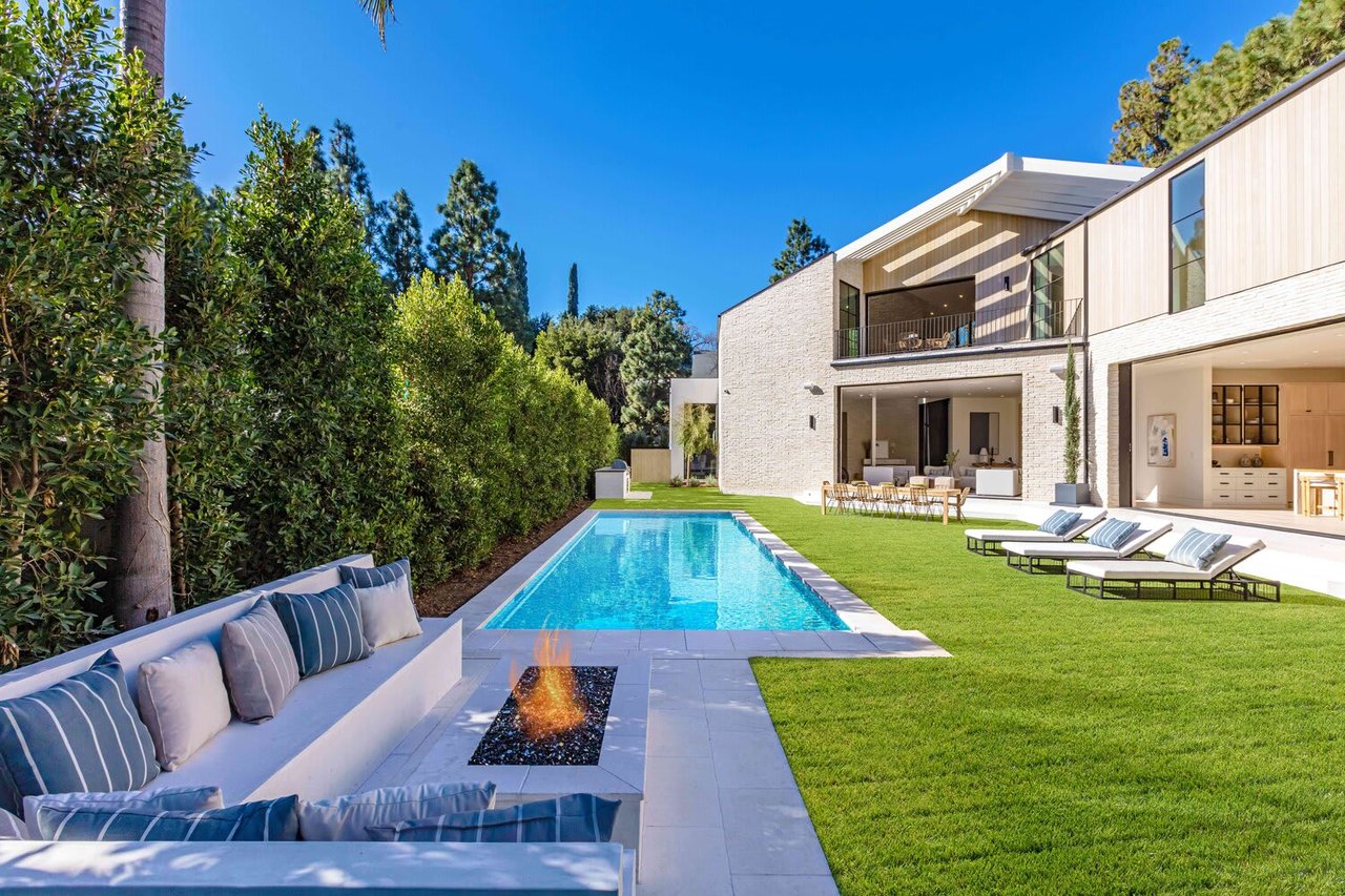 1054 Angelo Dr, Beverly Hills