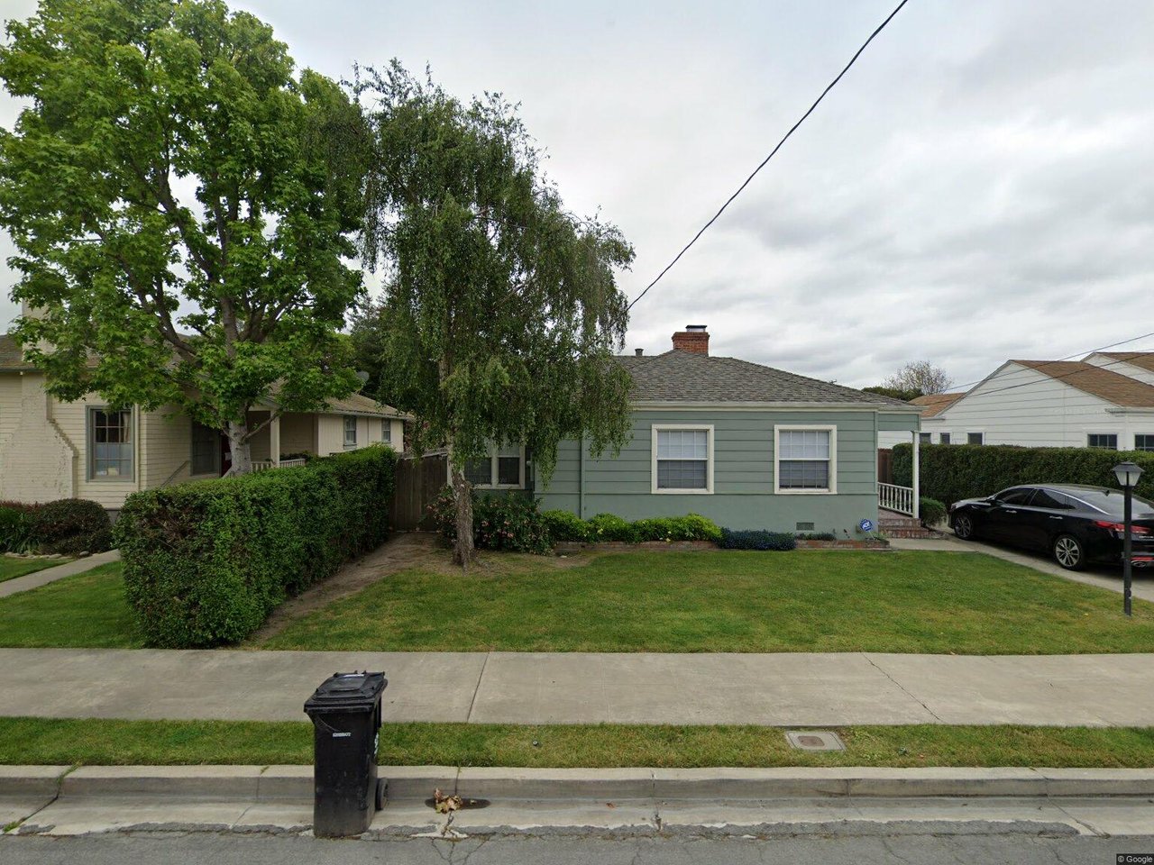 26 Hawthorne St