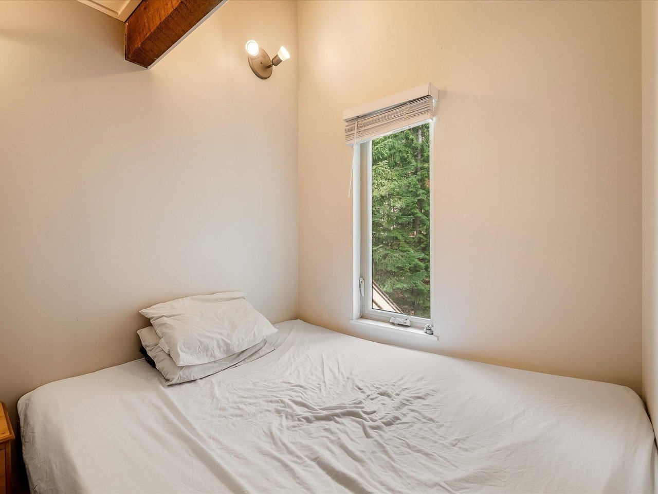 25-2301 Whistler Rd