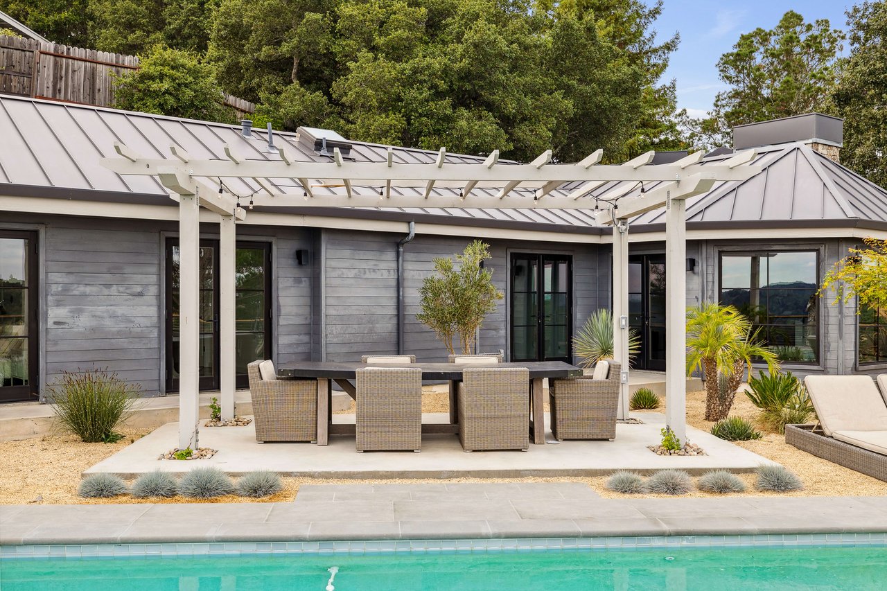 111 Woodside Drive