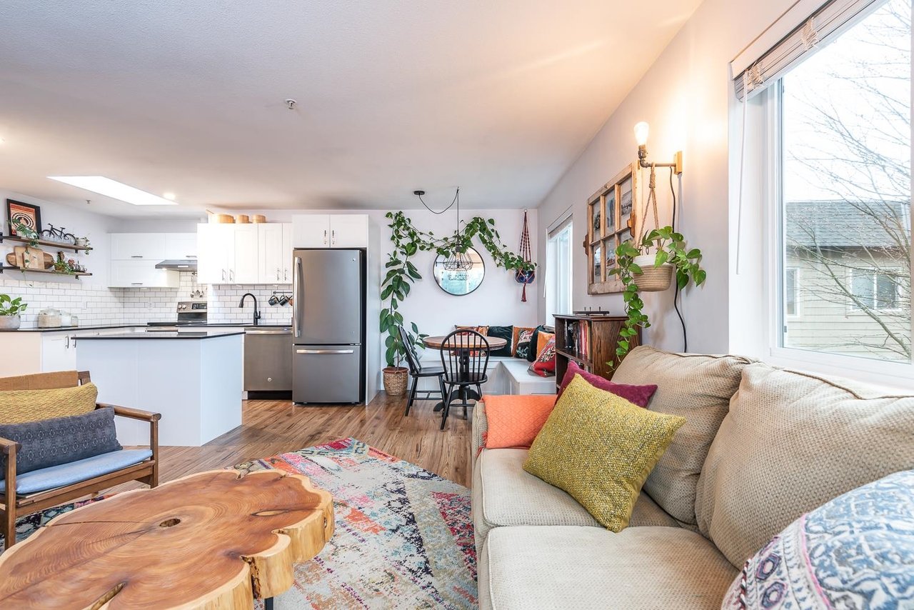 C311-40140 Willow Cres