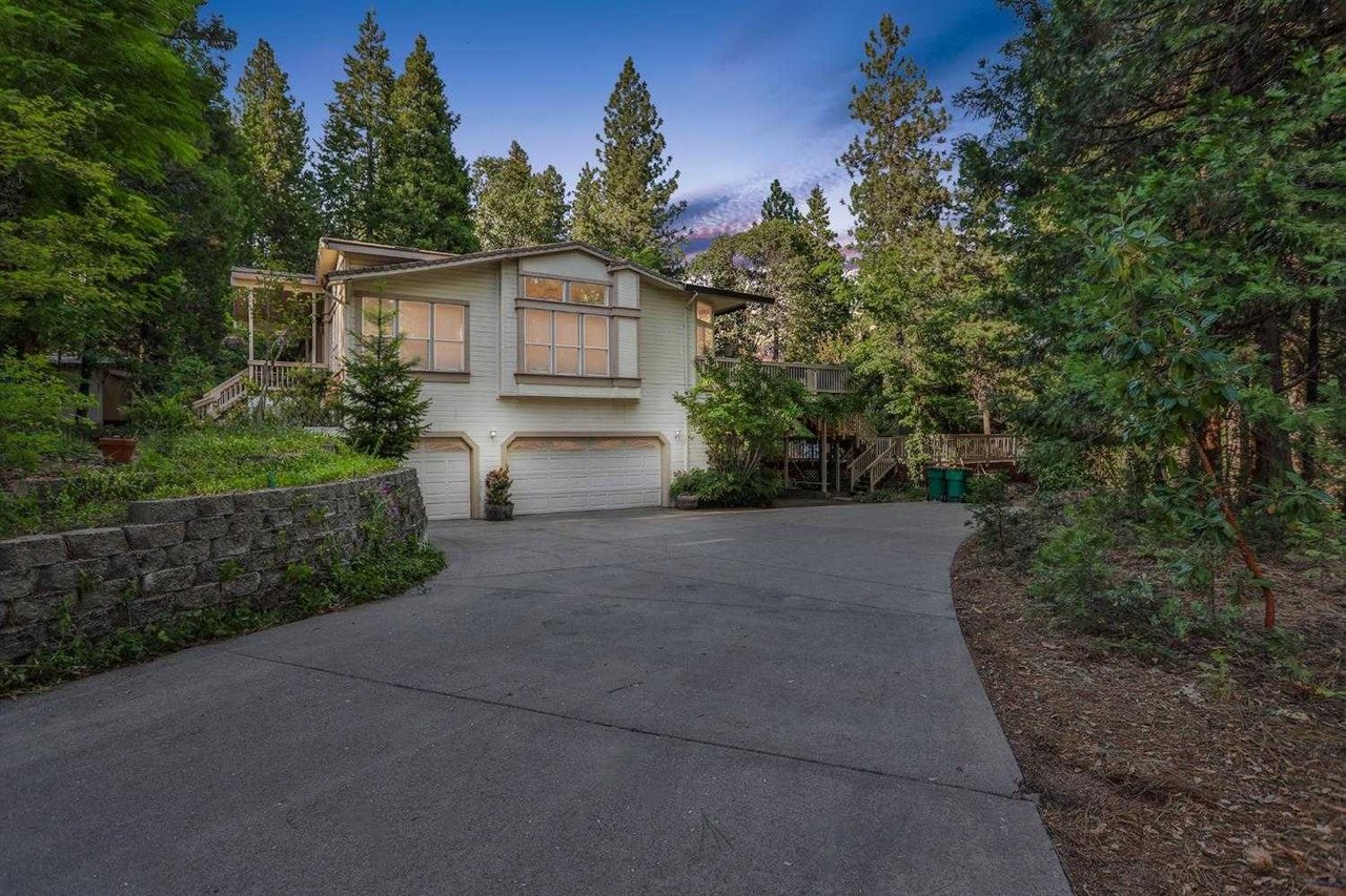 4521 Park Woods Dr