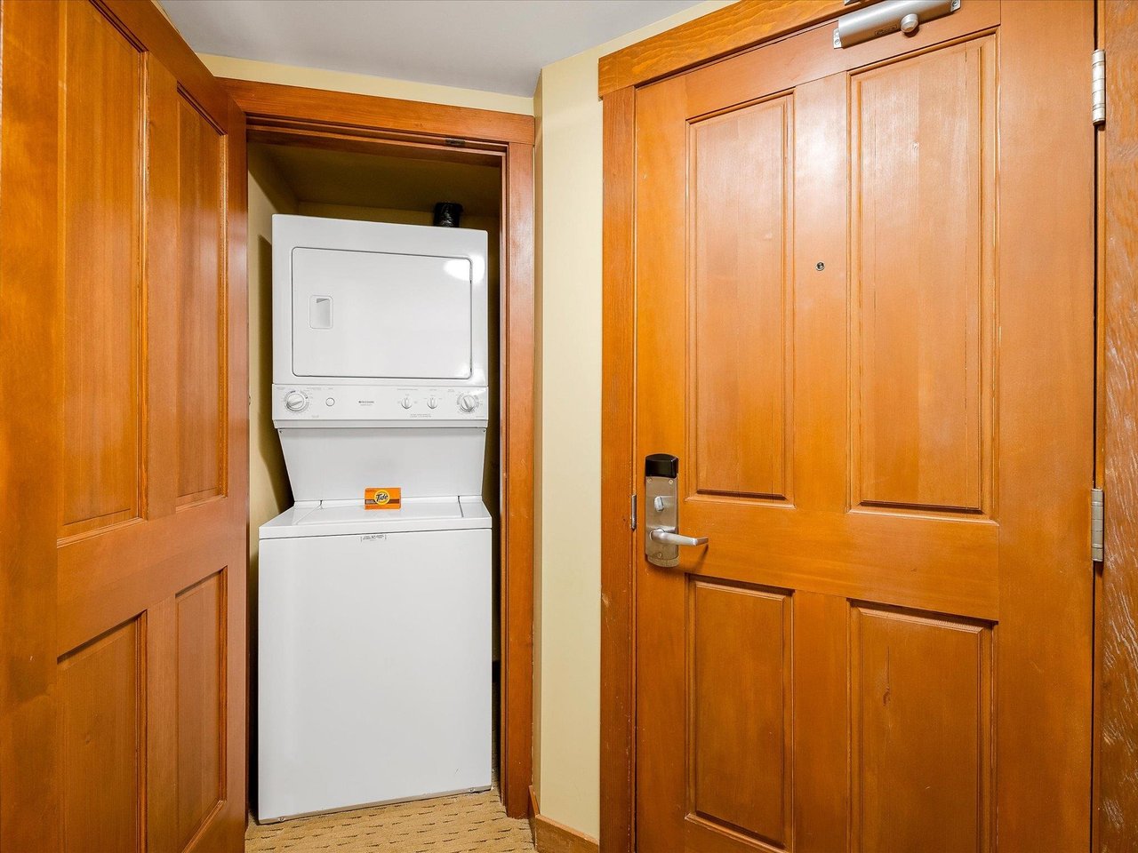 205 G3-4653 Blackcomb Wy