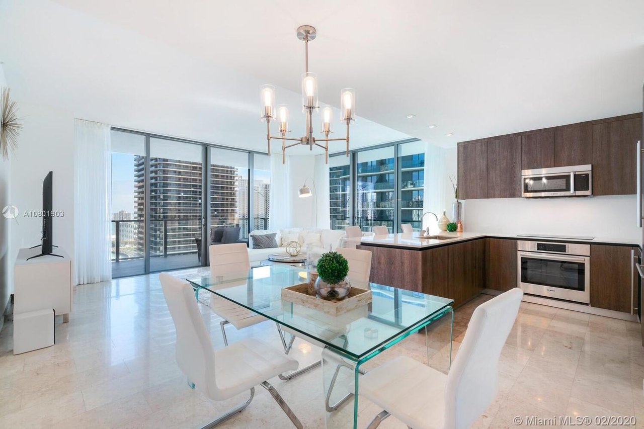 88 SW 7th Street, #2601