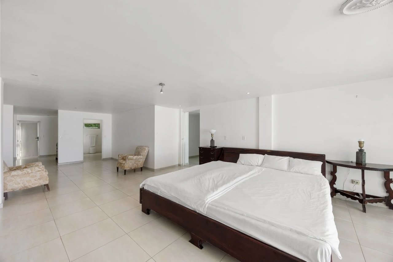 Beachfront Mixed Use Commercial Estate, Flamingo, Guanacaste